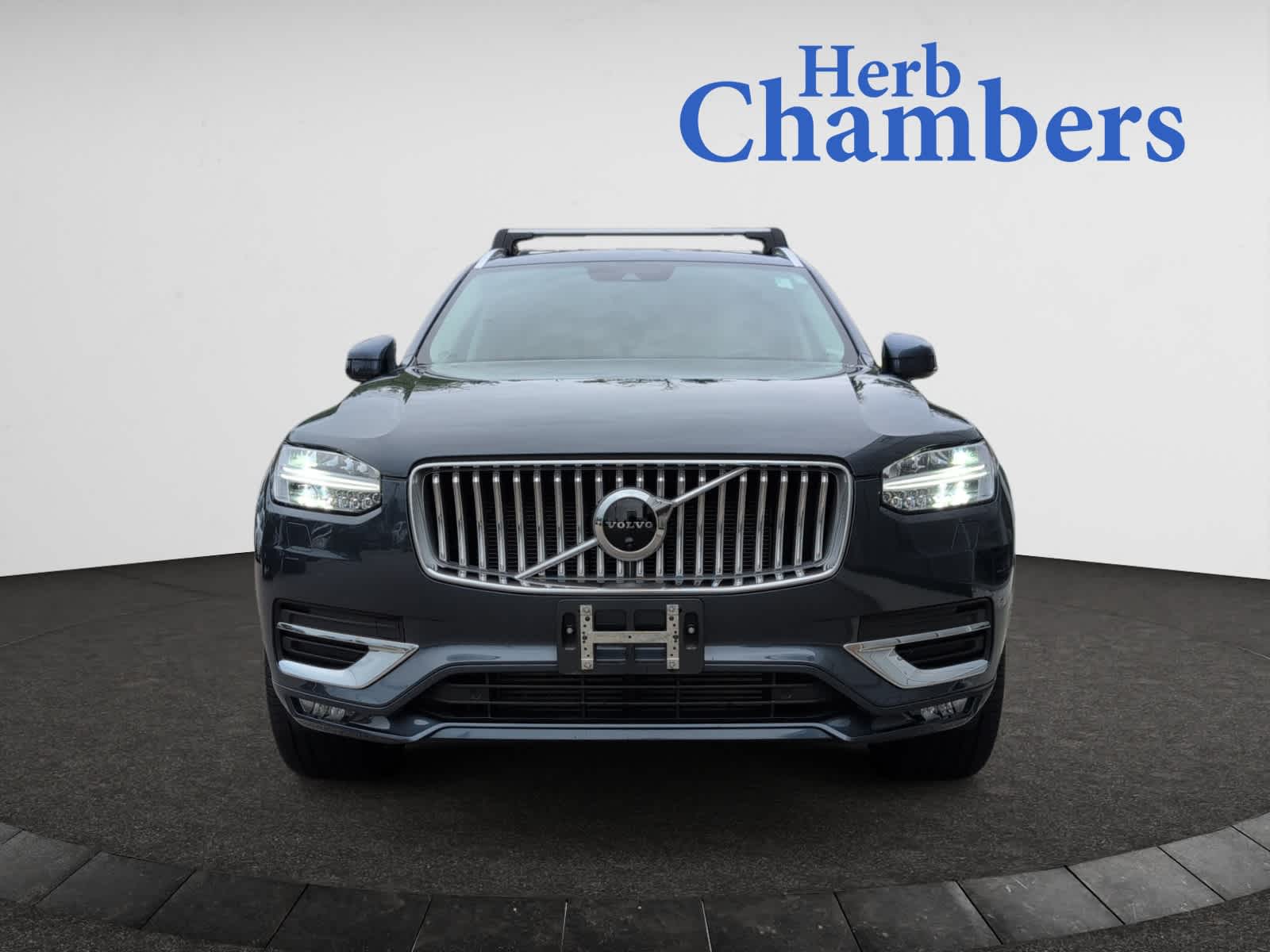 used 2022 Volvo XC90 car, priced at $46,998