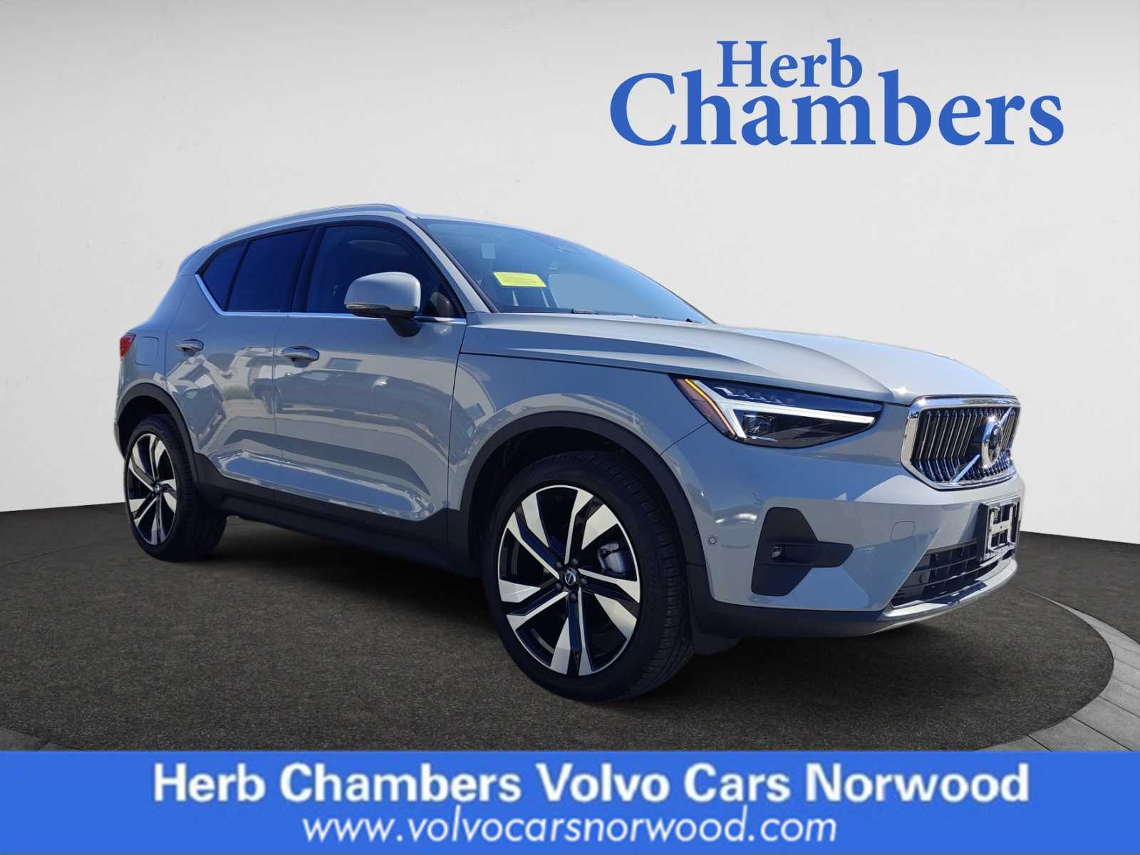 new 2024 Volvo XC40 car, priced at $52,410