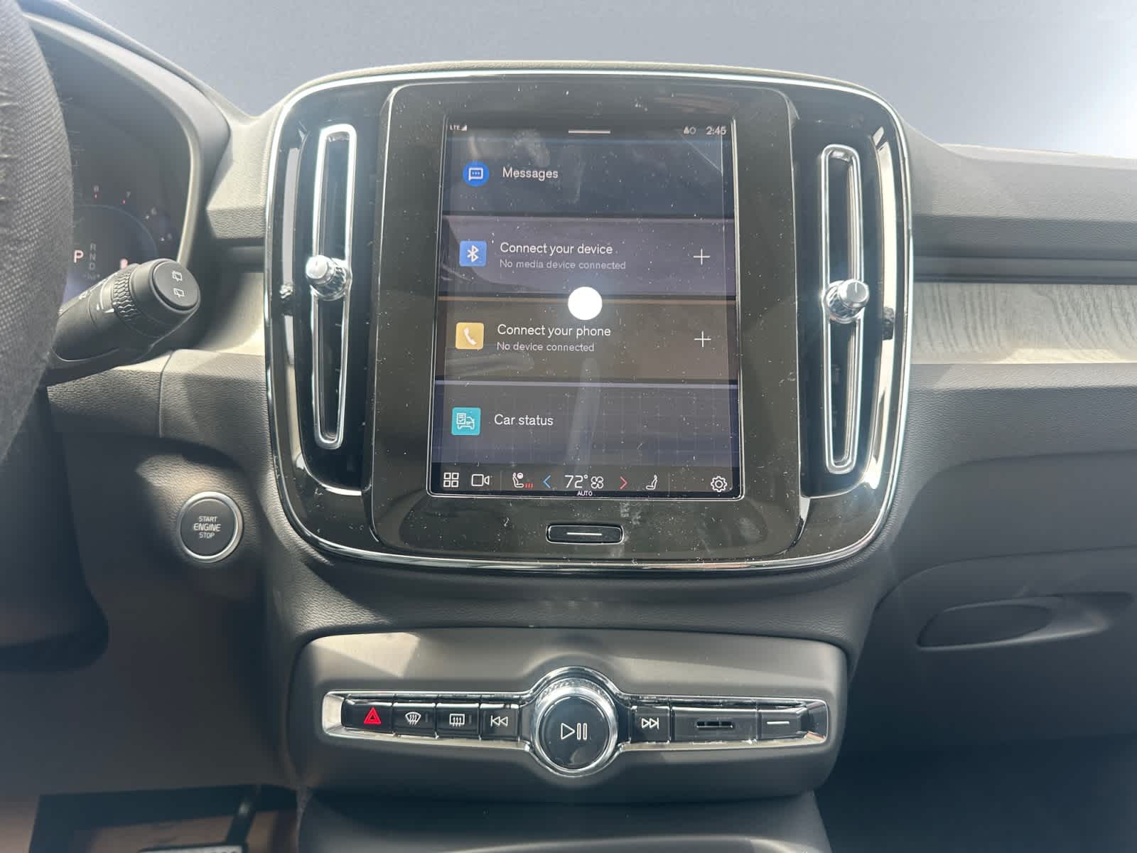 new 2025 Volvo XC40 car, priced at $51,565