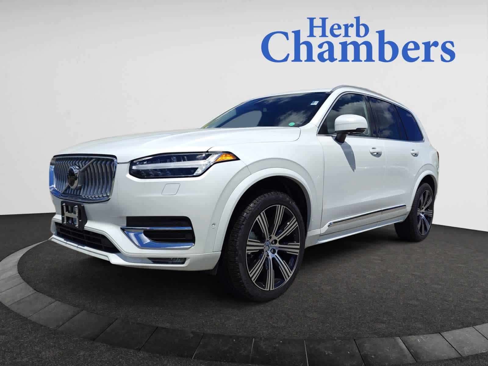 new 2024 Volvo XC90 car, priced at $71,395