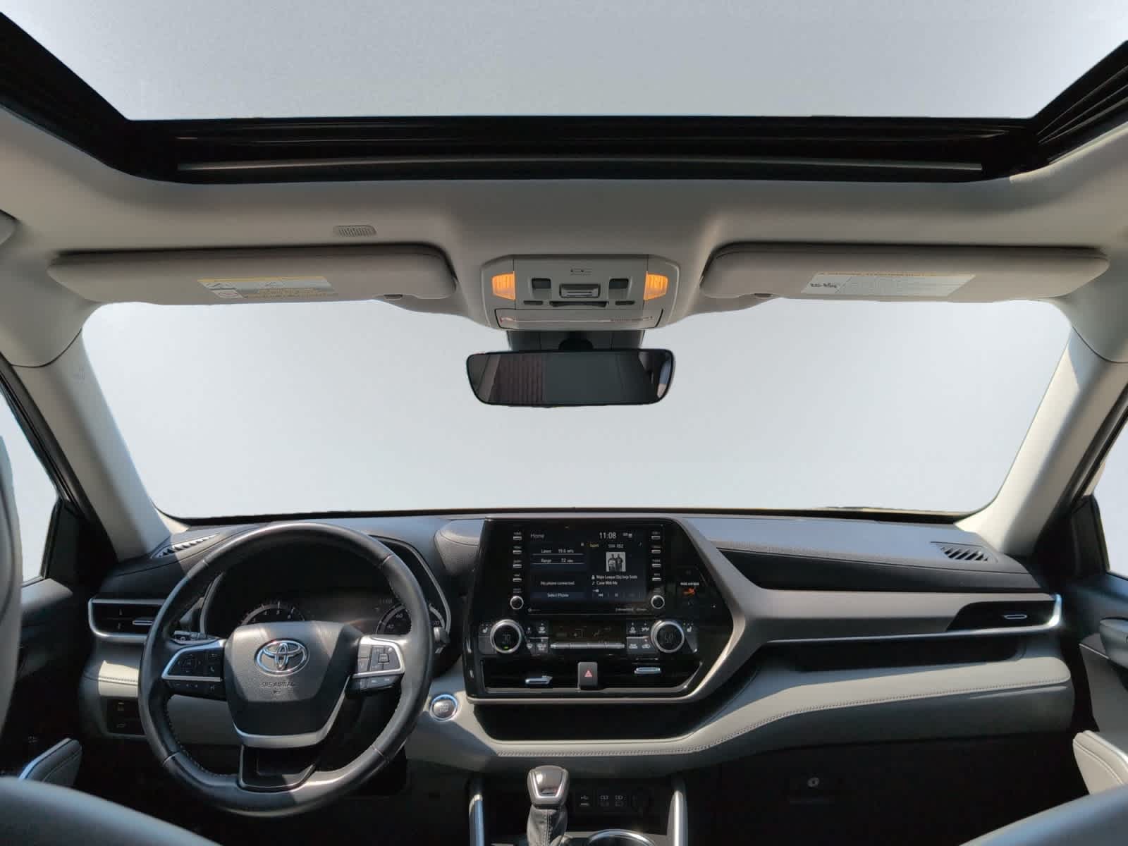 used 2022 Toyota Highlander car, priced at $37,998