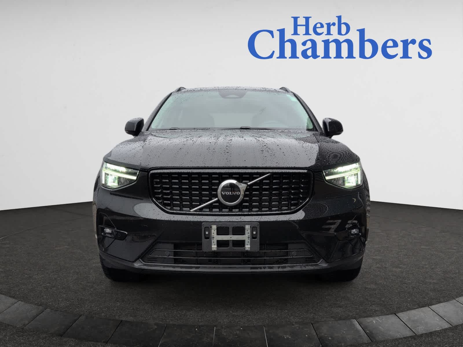 used 2023 Volvo XC40 car, priced at $37,998