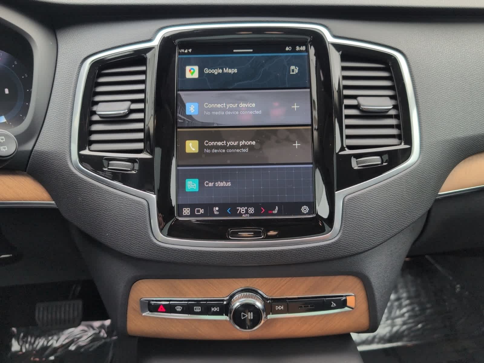used 2024 Volvo XC90 car, priced at $50,998