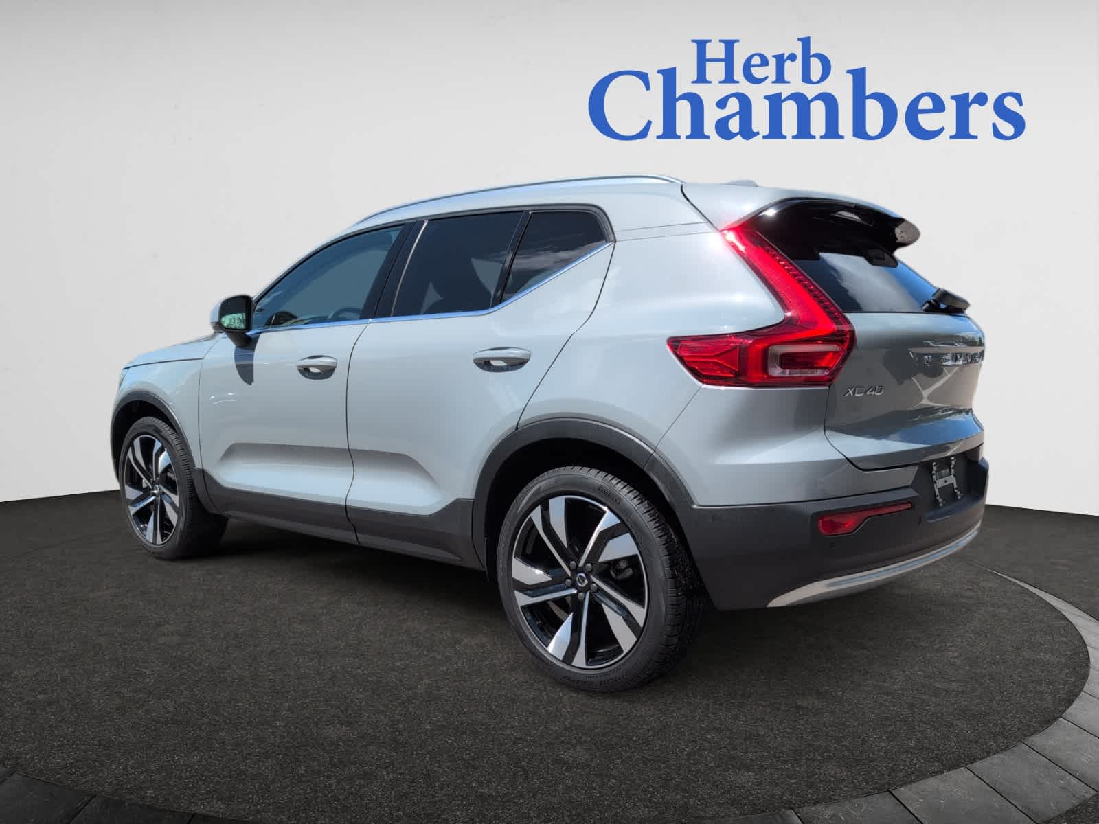 new 2024 Volvo XC40 car, priced at $52,410