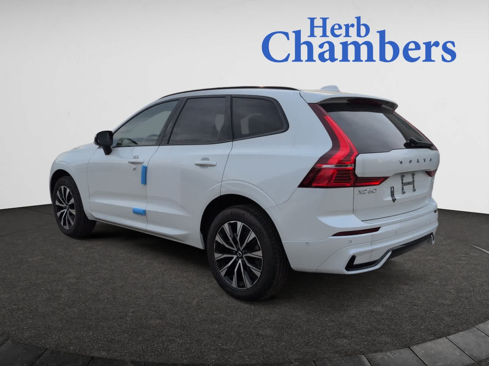 new 2025 Volvo XC60 car, priced at $54,540