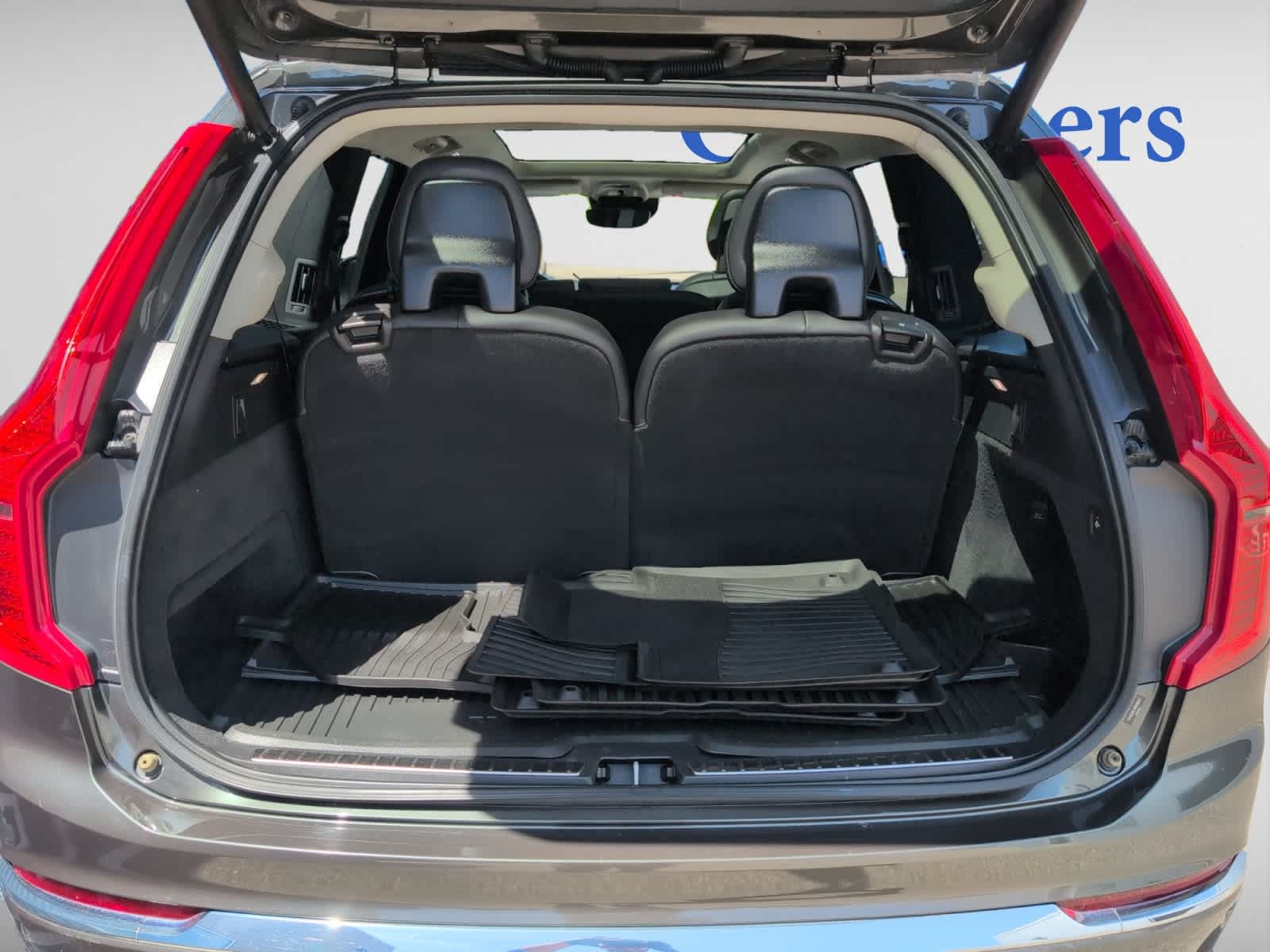 used 2022 Volvo XC90 car, priced at $32,998