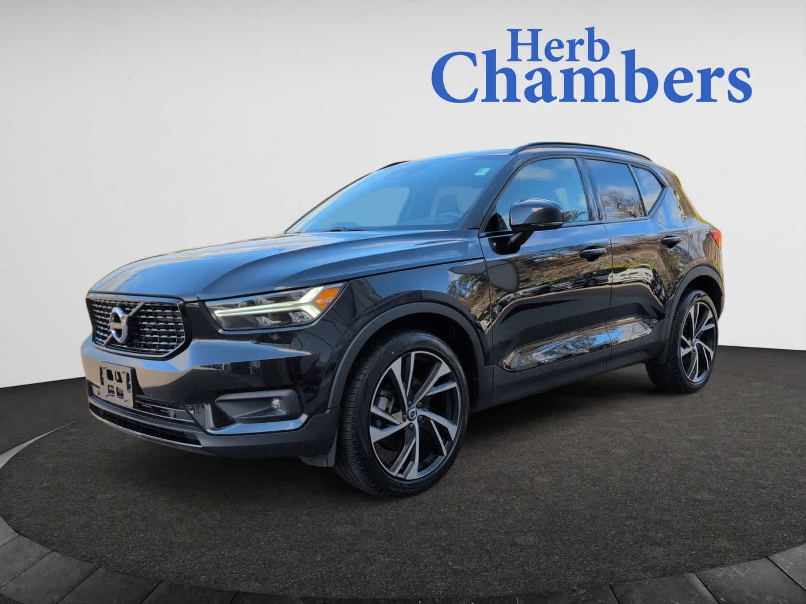 used 2021 Volvo XC40 car, priced at $32,498