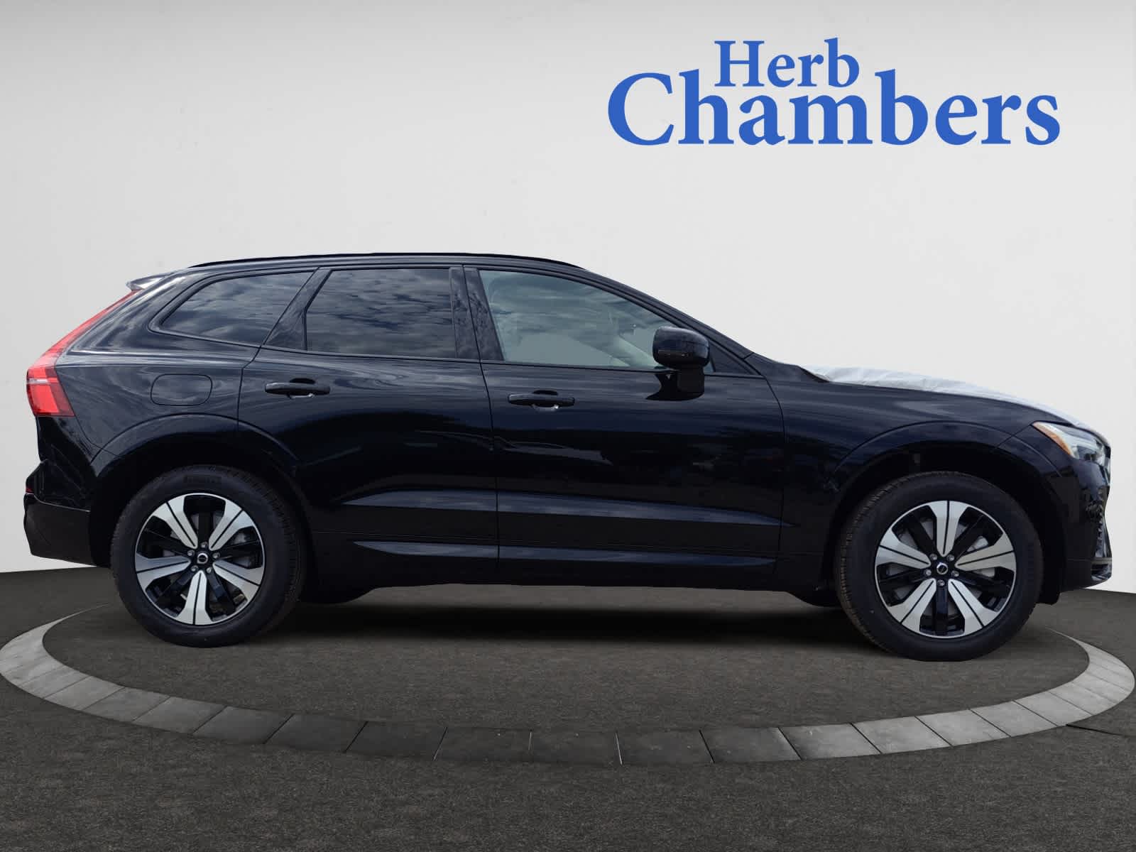 new 2025 Volvo XC60 II car, priced at $62,075