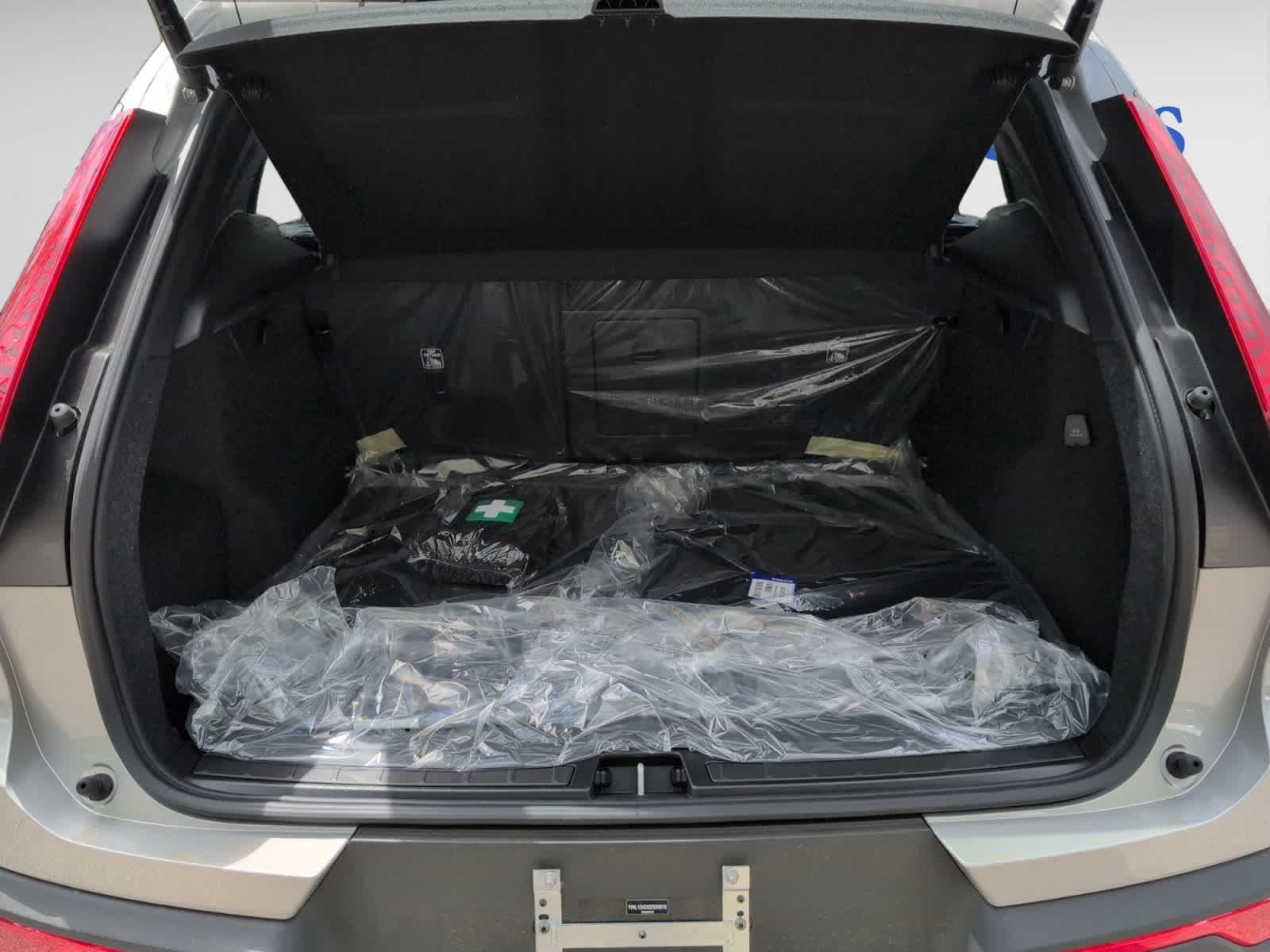 new 2025 Volvo XC40 car, priced at $51,060
