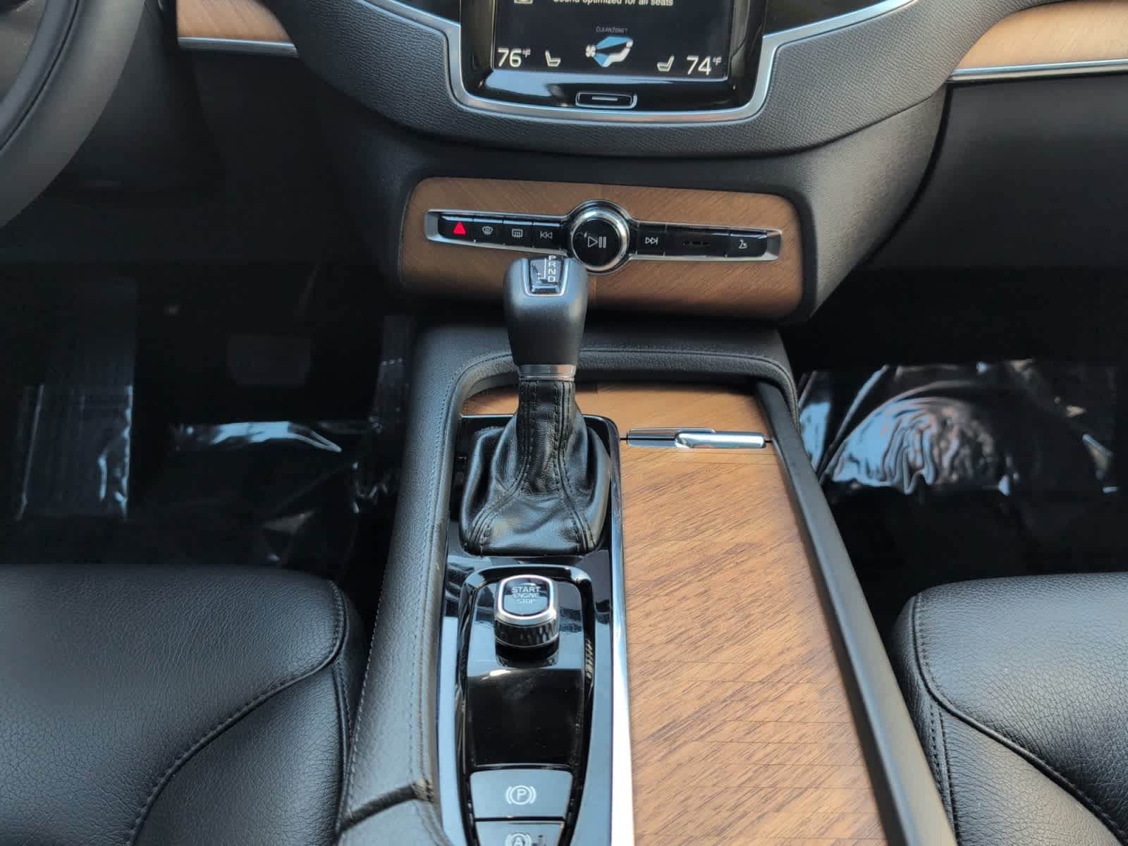 used 2022 Volvo XC90 car, priced at $42,998