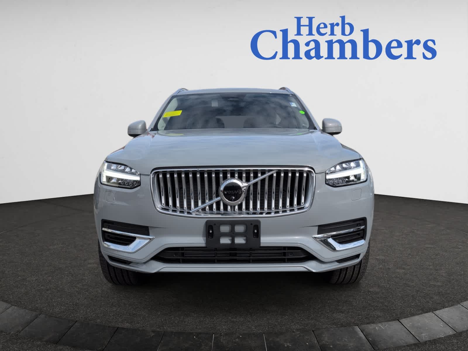 new 2025 Volvo XC90 plug-in hybrid car, priced at $77,955