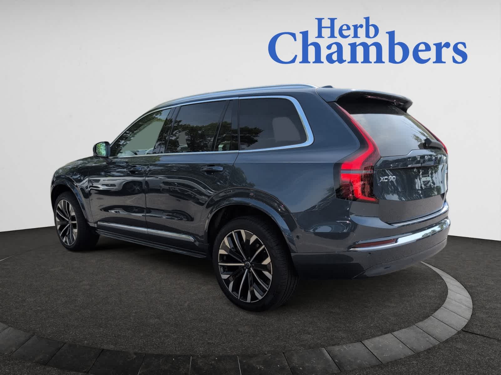 new 2025 Volvo XC90 car, priced at $65,555