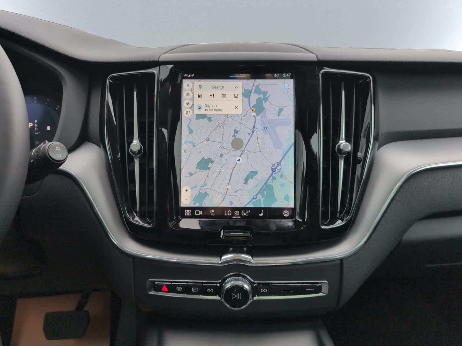 new 2025 Volvo XC60 car, priced at $50,300