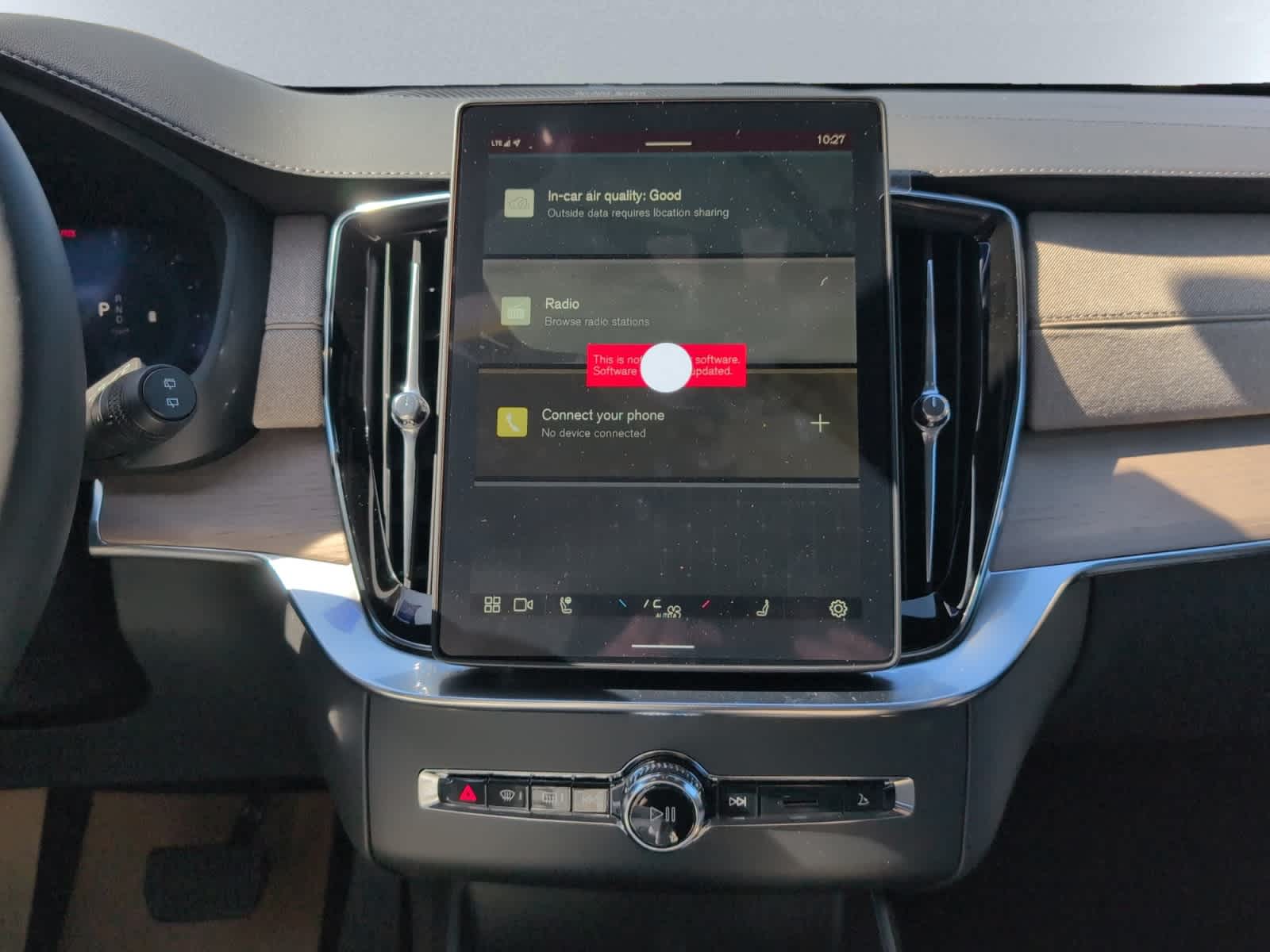 new 2025 Volvo XC90 car, priced at $65,495