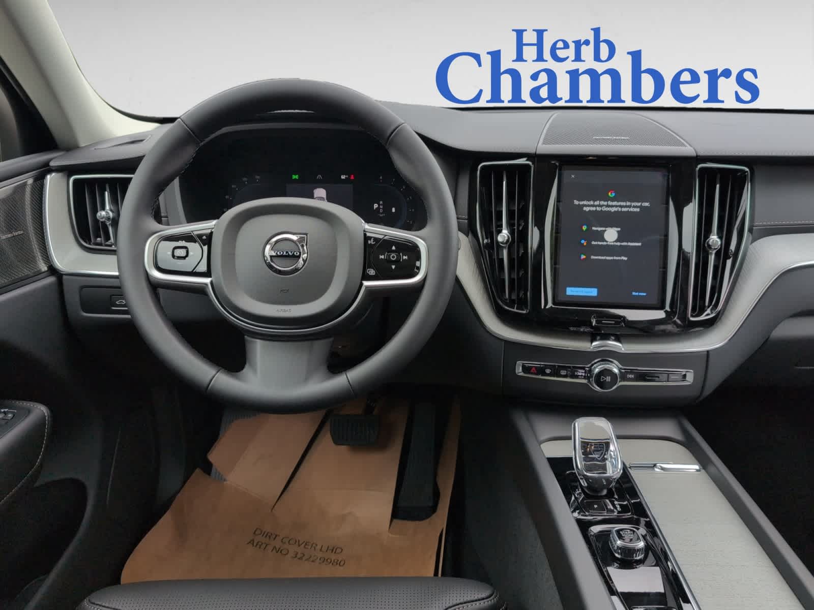new 2025 Volvo XC60 car, priced at $60,660