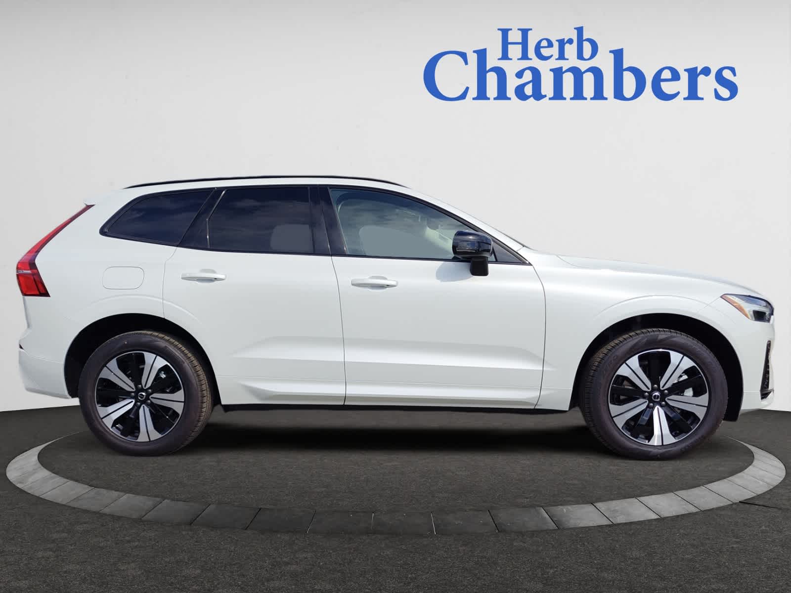 new 2025 Volvo XC60 II car, priced at $61,690