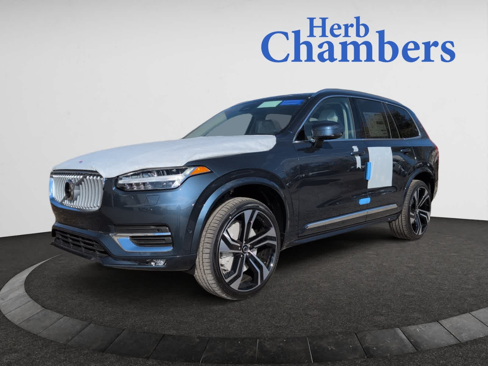 new 2025 Volvo XC90 car, priced at $76,375