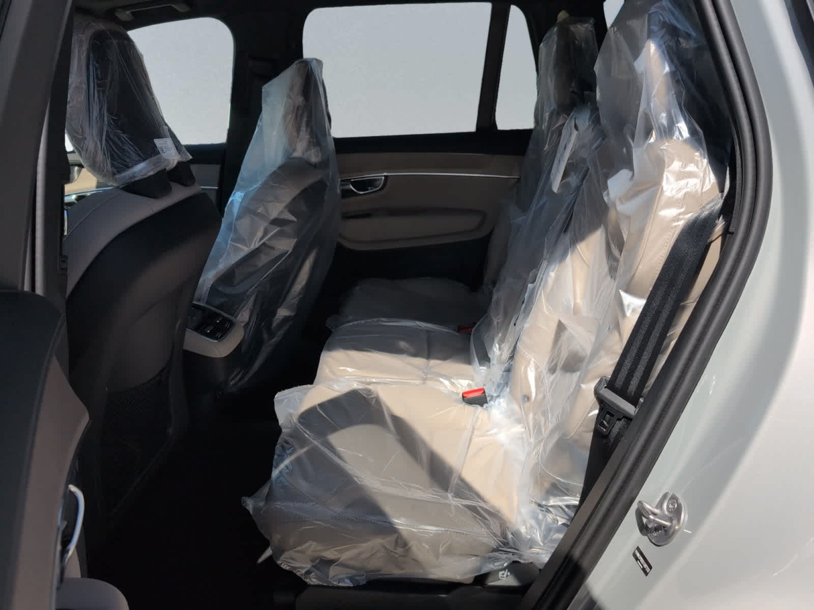 new 2025 Volvo XC90 car, priced at $69,155