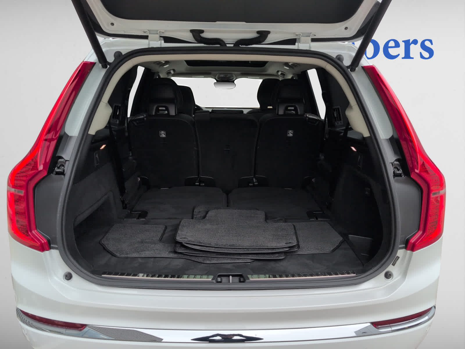 new 2024 Volvo XC90 car, priced at $71,395