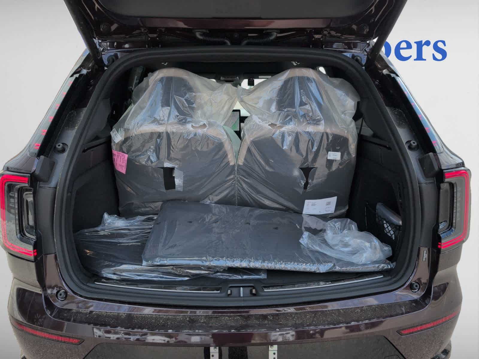 new 2025 Volvo EX90 car, priced at $92,235
