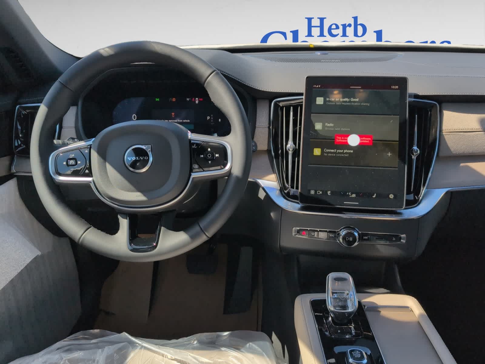 new 2025 Volvo XC90 car, priced at $65,495