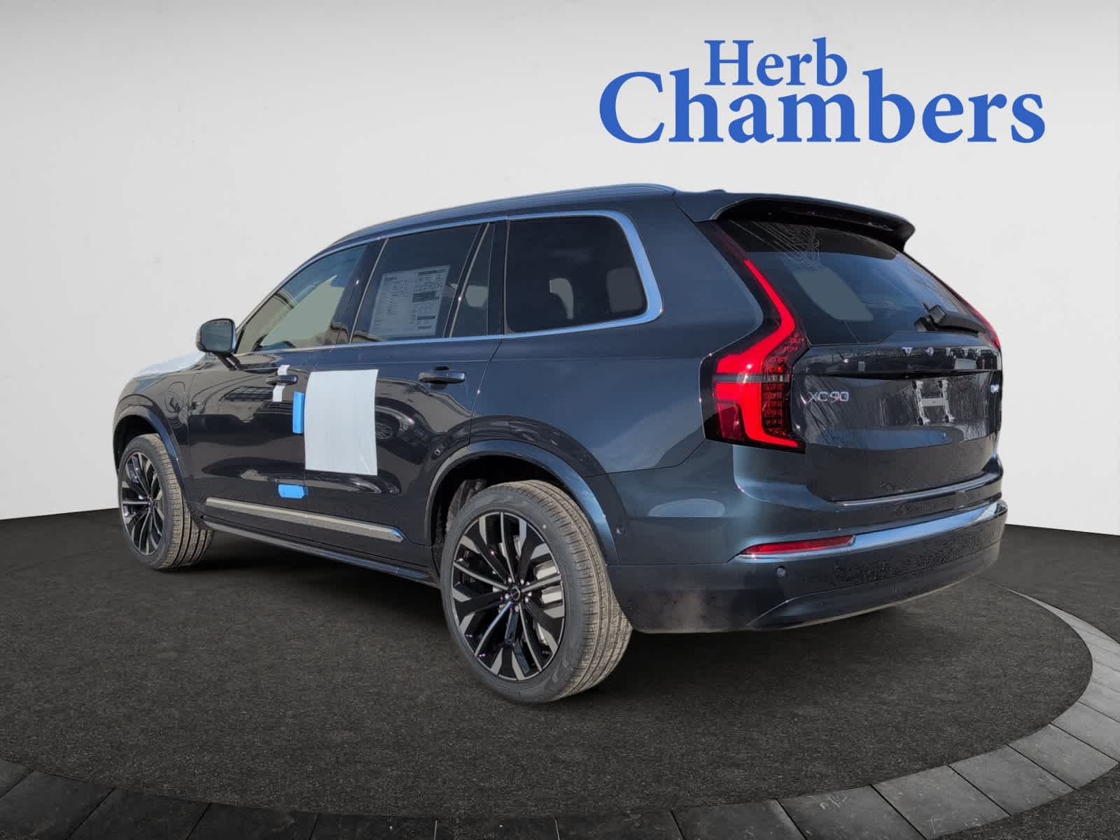 new 2025 Volvo XC90 plug-in hybrid car, priced at $78,765