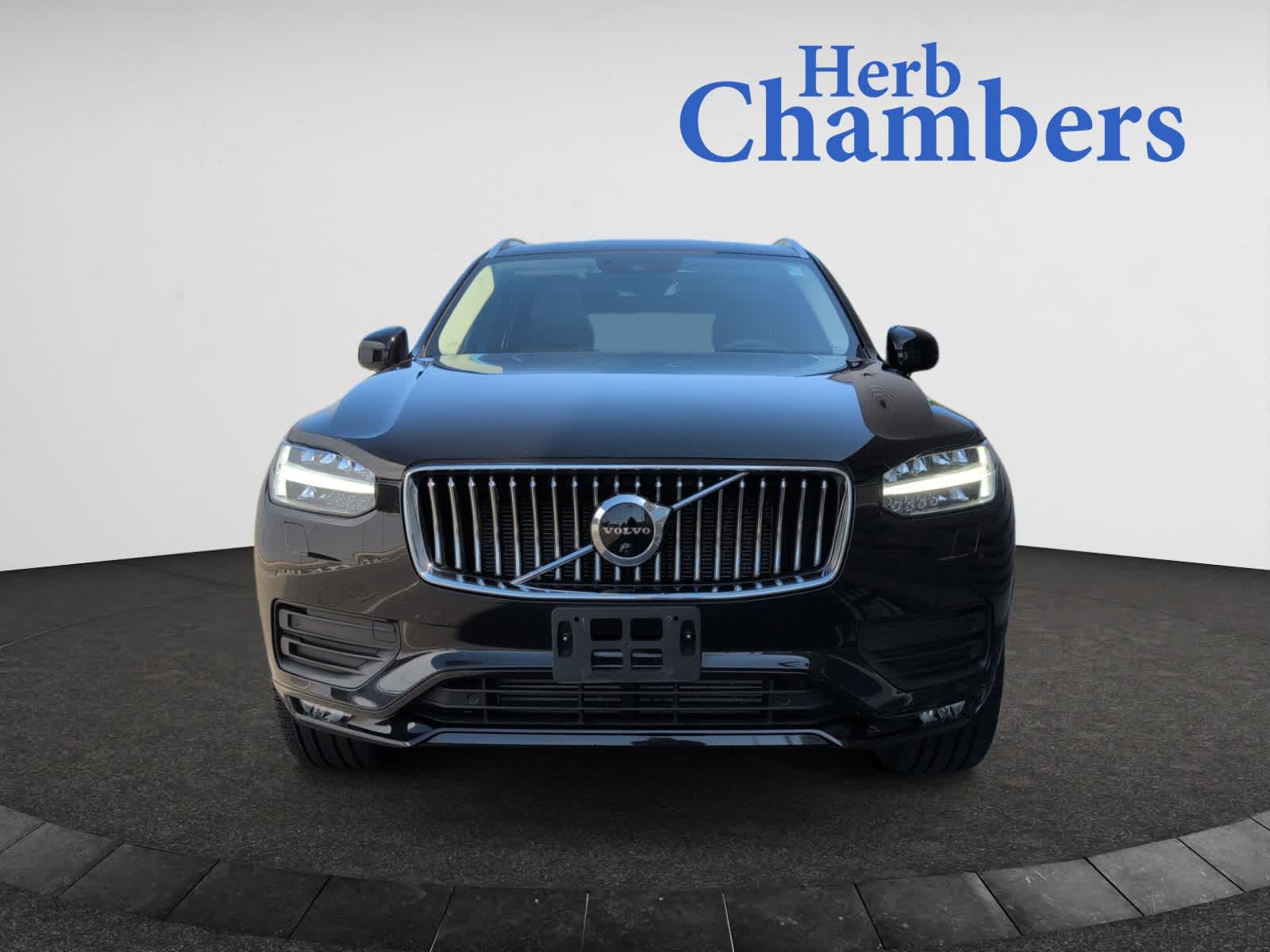 used 2022 Volvo XC90 car, priced at $42,998