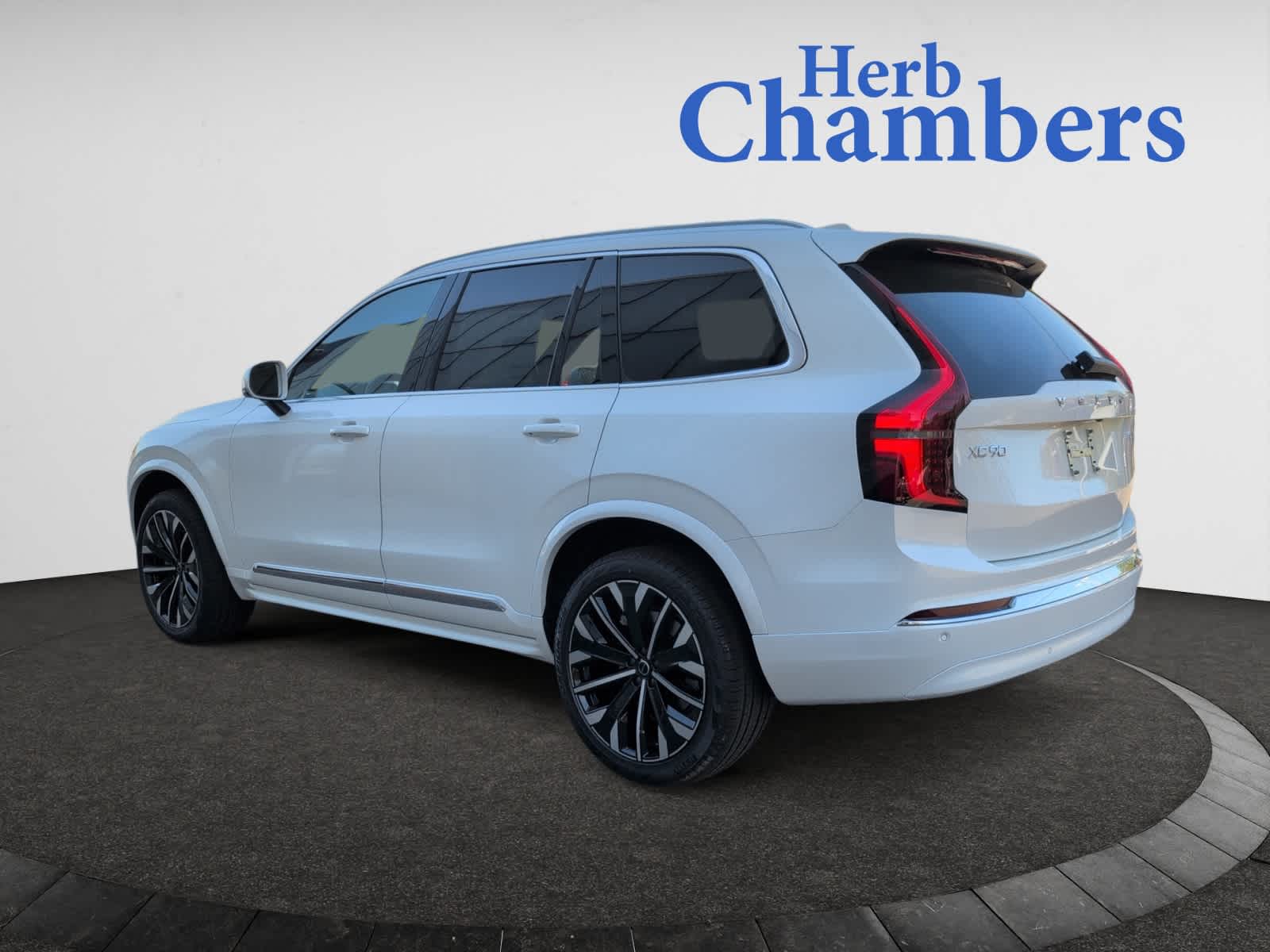 new 2025 Volvo XC90 car, priced at $60,545