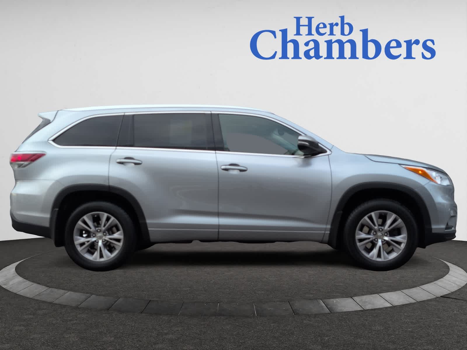 used 2015 Toyota Highlander car, priced at $22,998