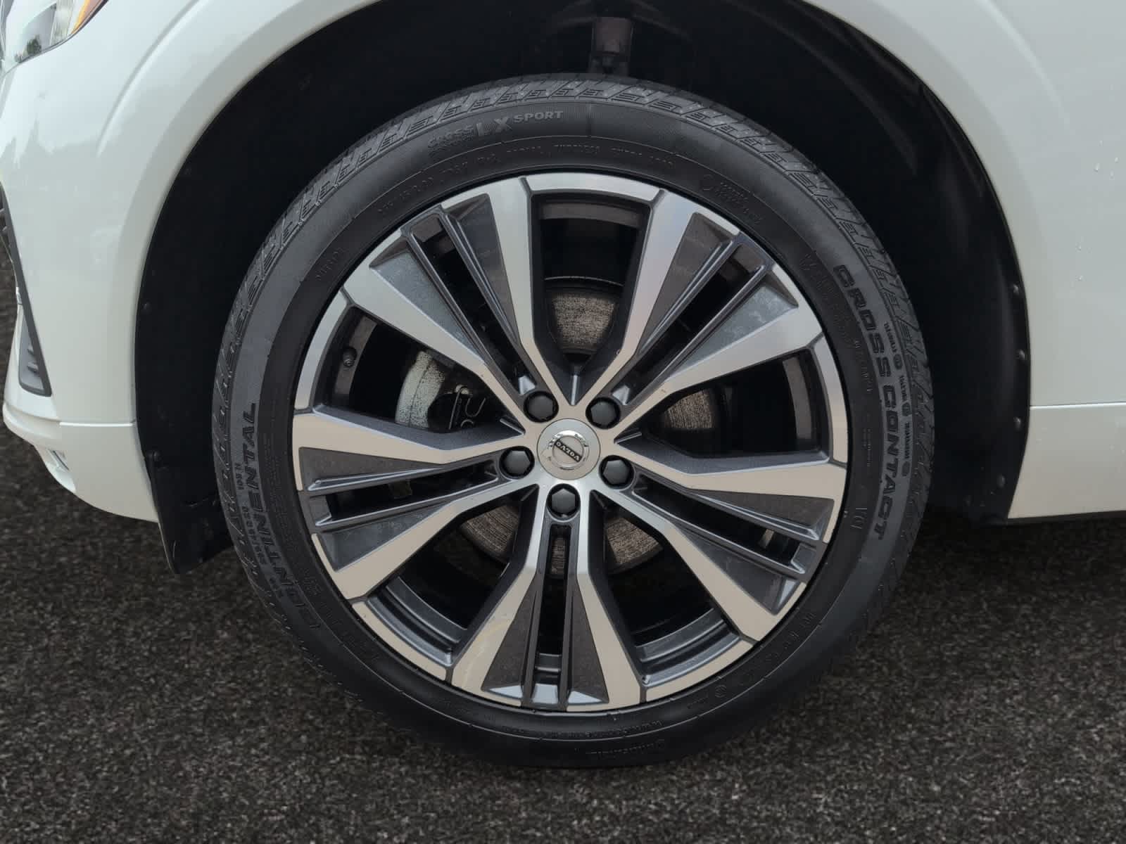 used 2022 Volvo XC60 car, priced at $34,998
