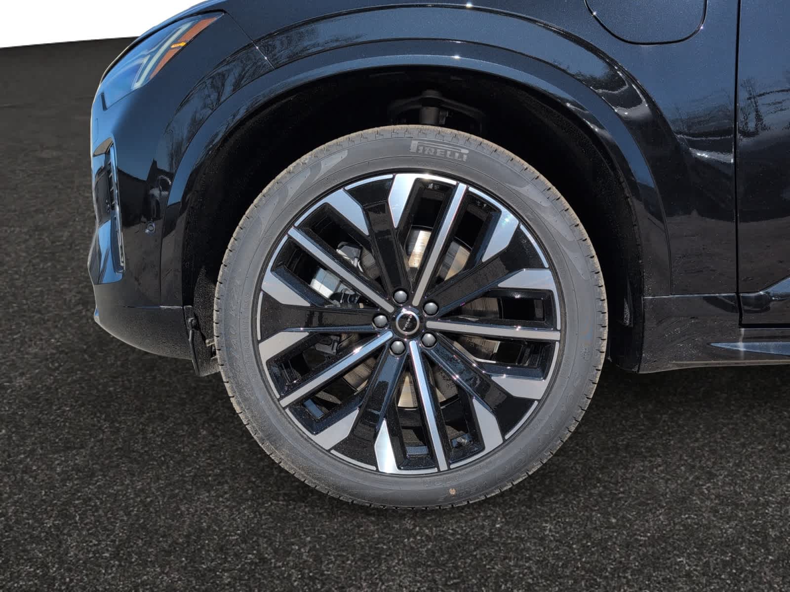 new 2025 Volvo XC90 plug-in hybrid car, priced at $77,895