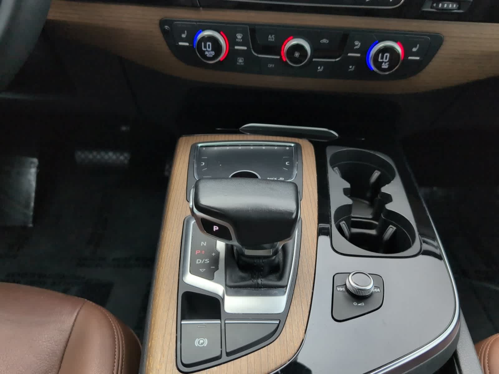 used 2017 Audi Q7 car, priced at $22,998