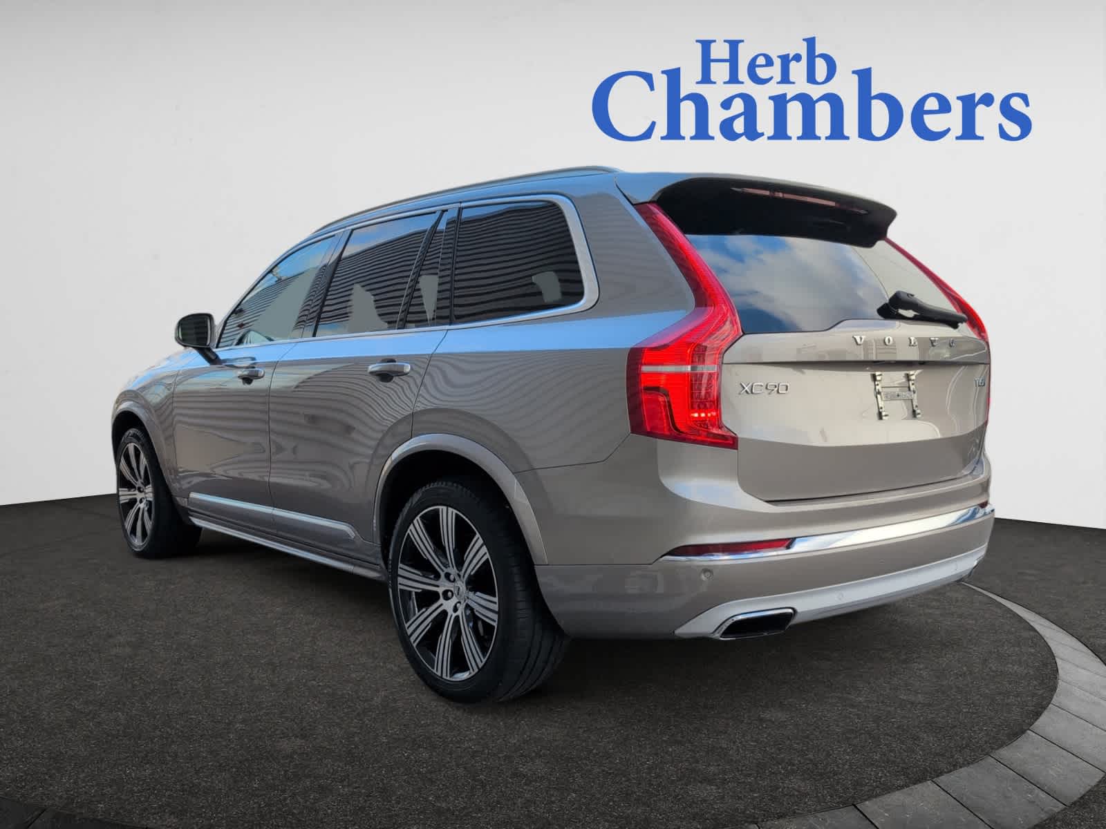 used 2021 Volvo XC90 car, priced at $34,998