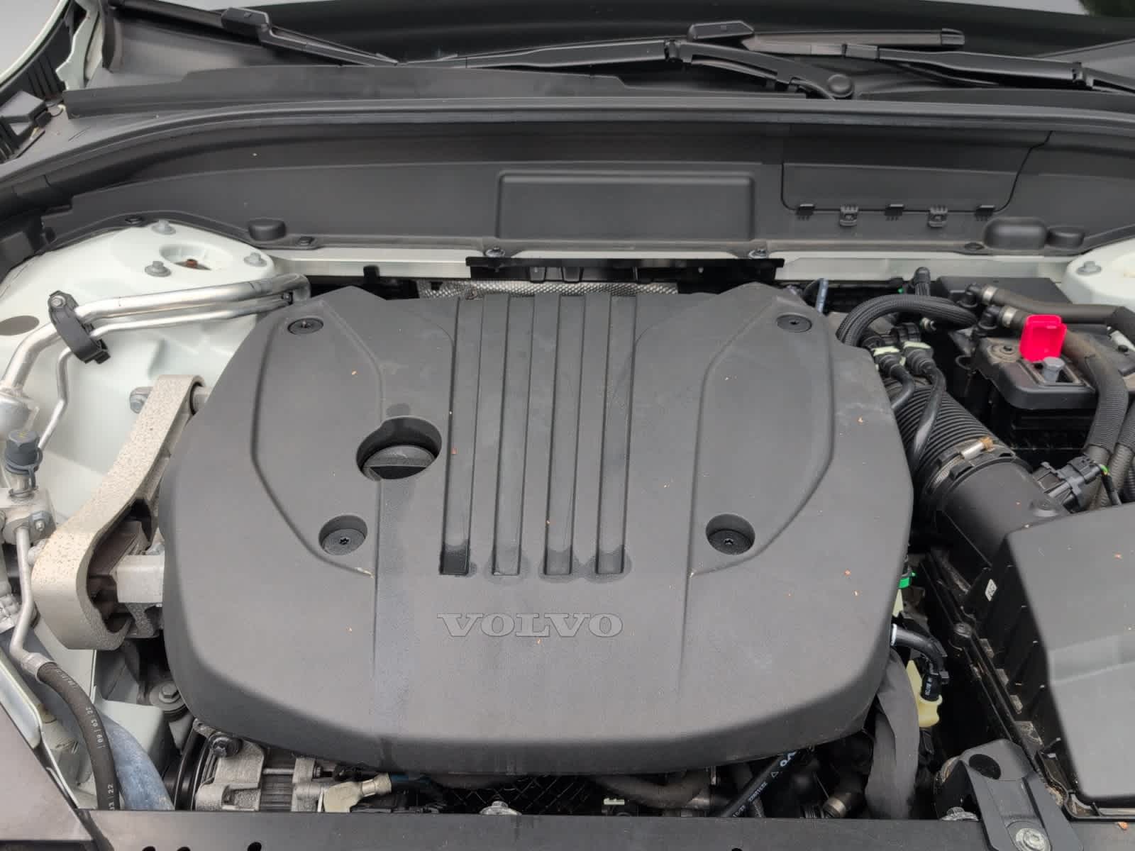 used 2022 Volvo XC60 car, priced at $34,998