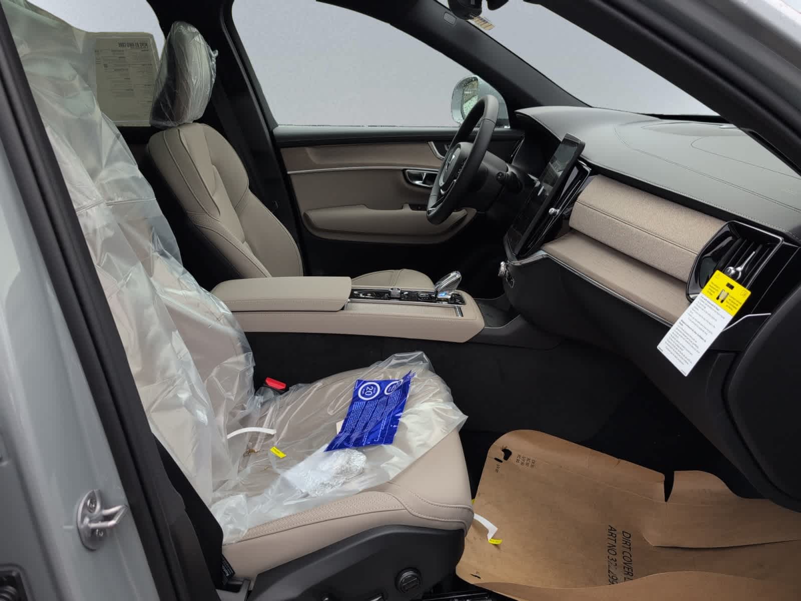 new 2025 Volvo XC90 car, priced at $60,545
