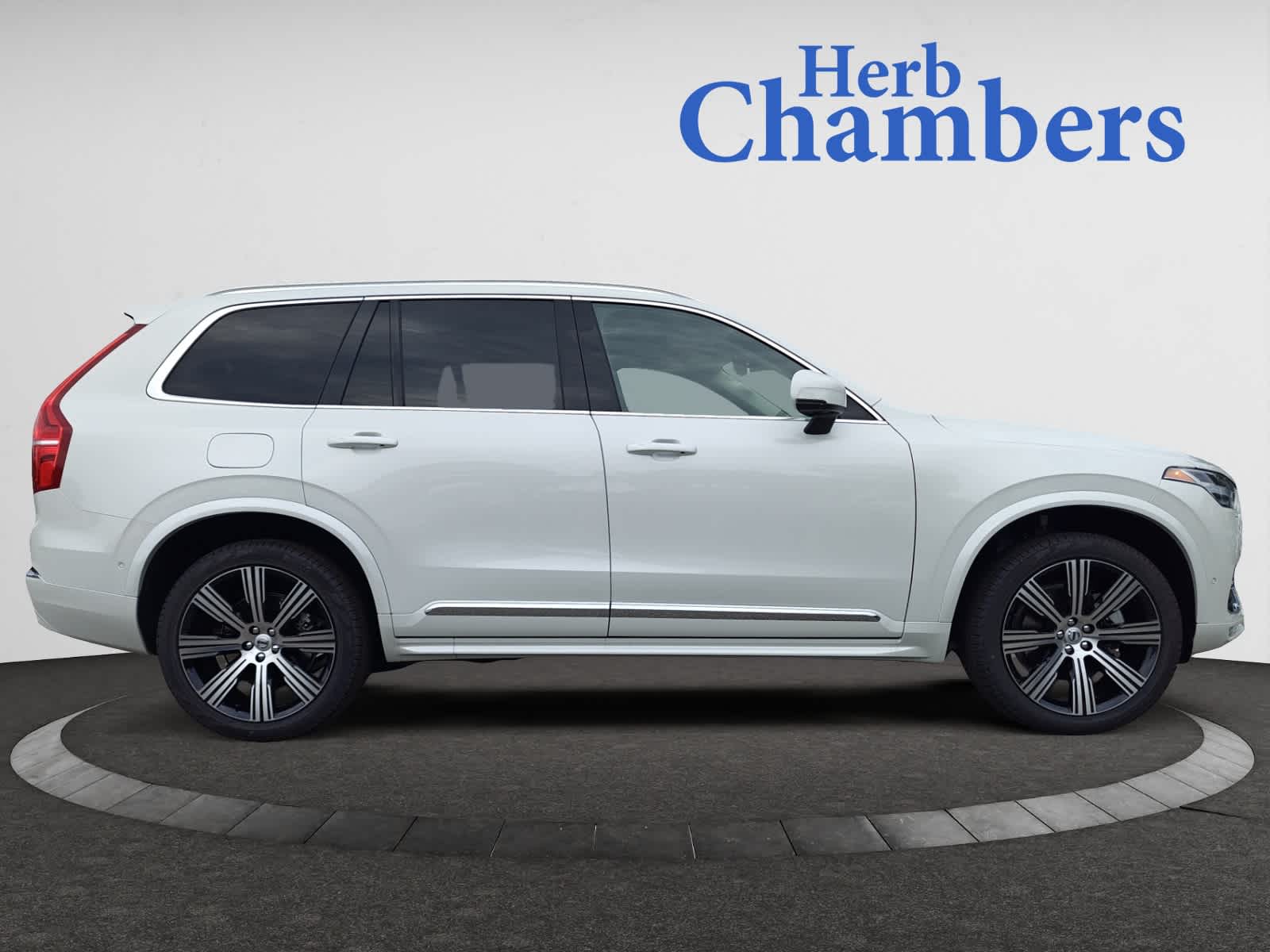 new 2025 Volvo XC90 car, priced at $68,065