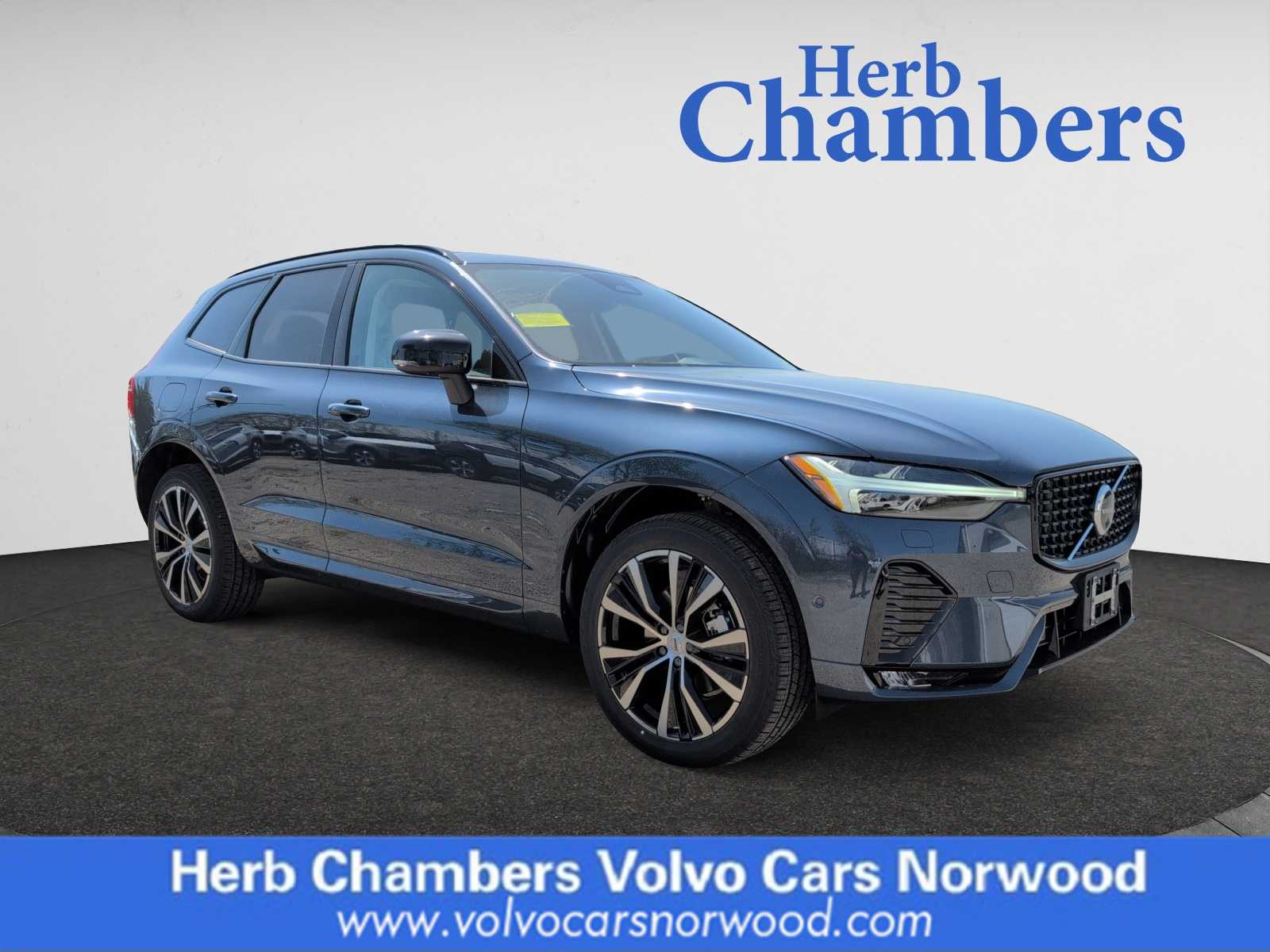 new 2025 Volvo XC60 car, priced at $55,360