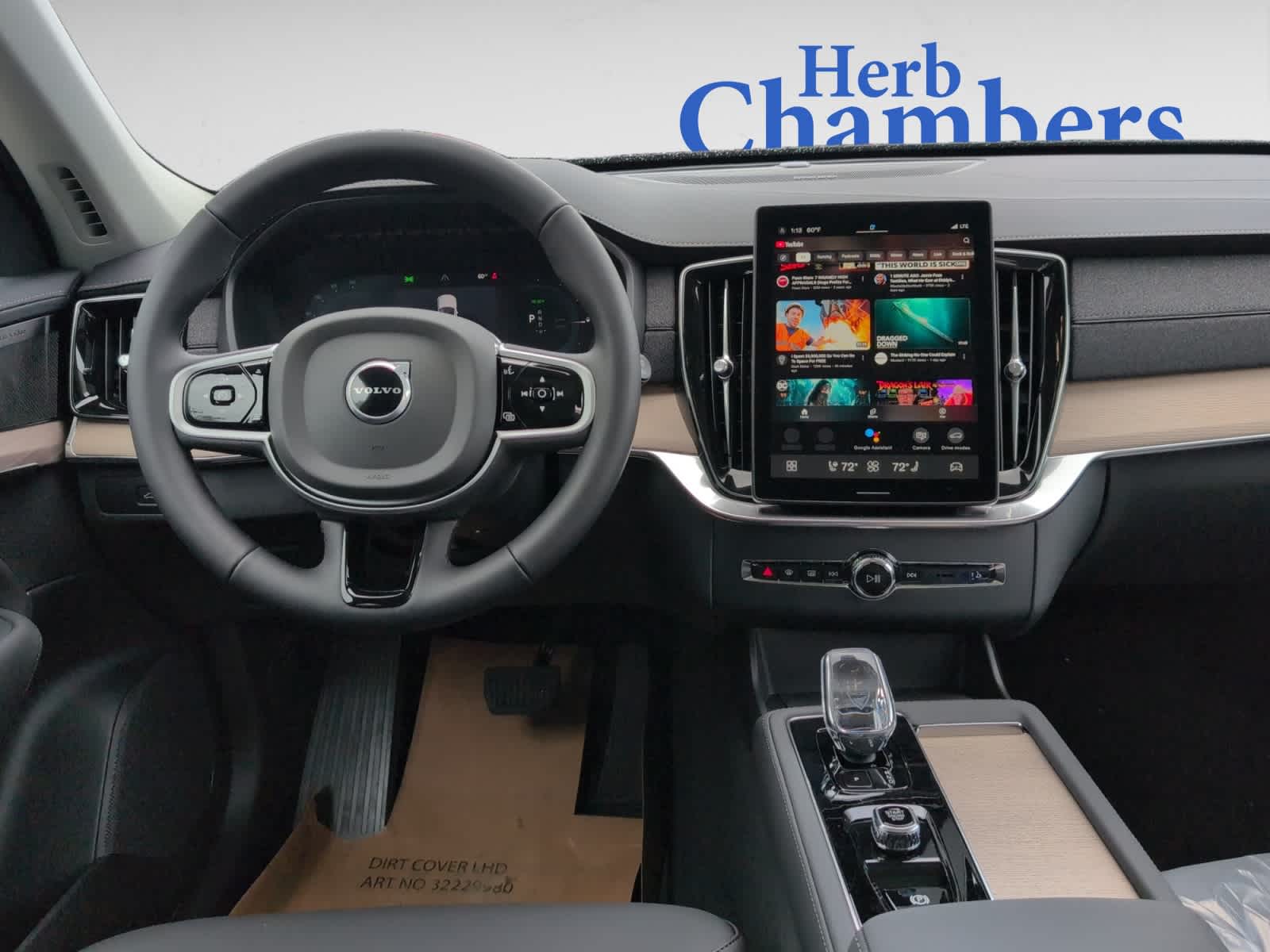 new 2025 Volvo XC90 plug-in hybrid car, priced at $79,635