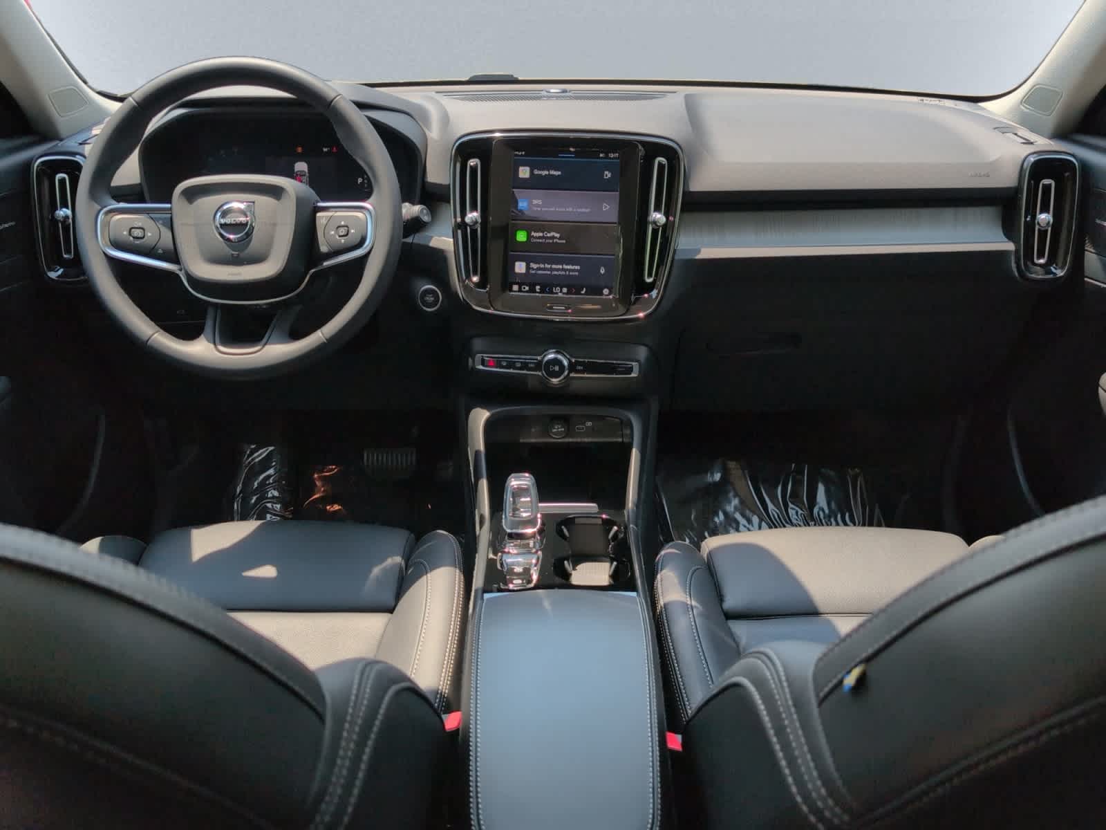 new 2024 Volvo XC40 car, priced at $52,410