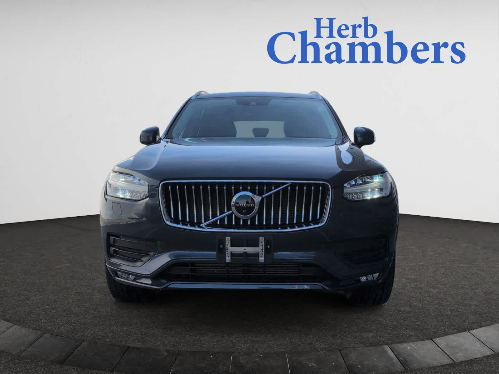 used 2022 Volvo XC90 car, priced at $38,998