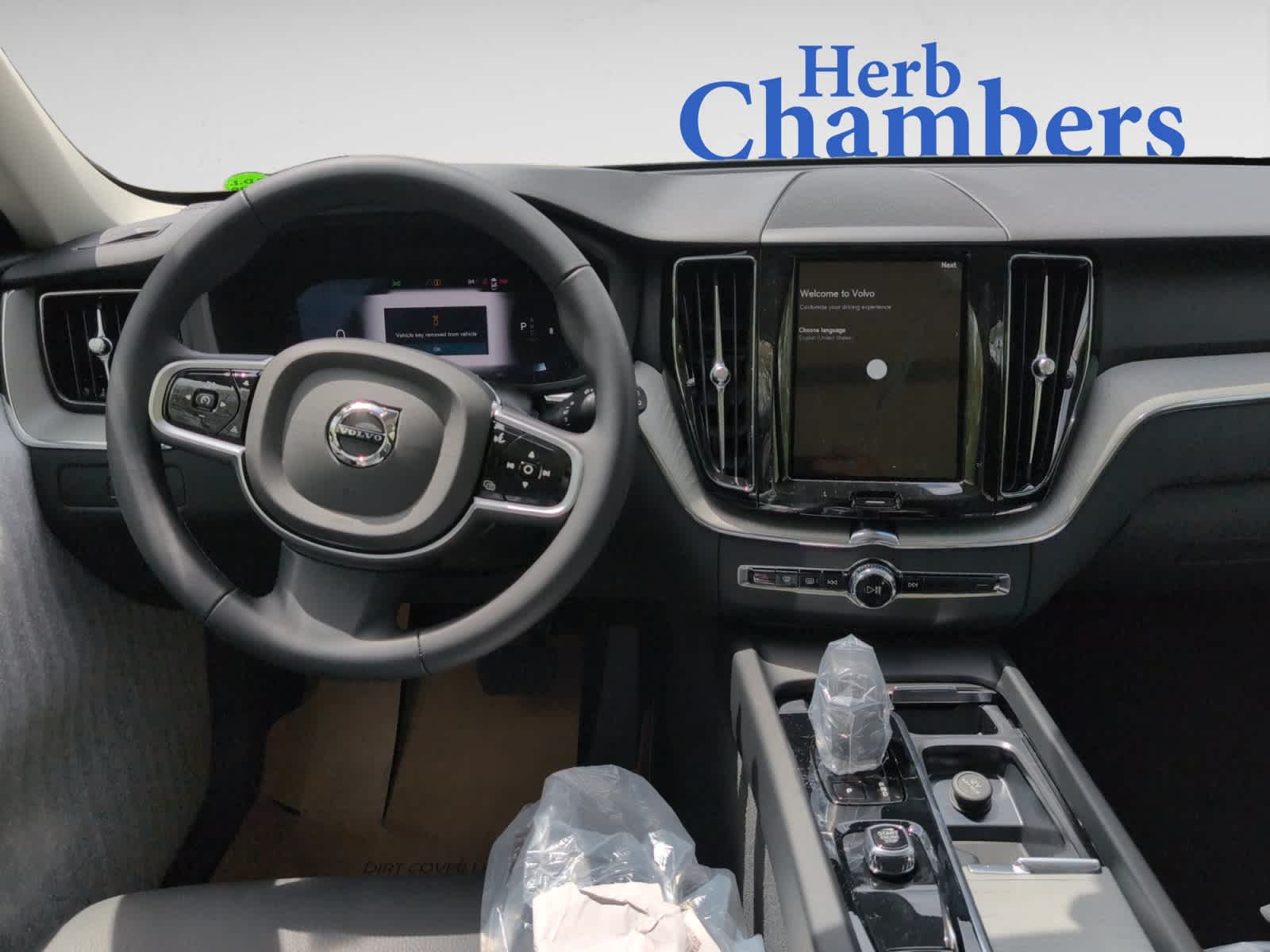 new 2025 Volvo XC60 car, priced at $55,360