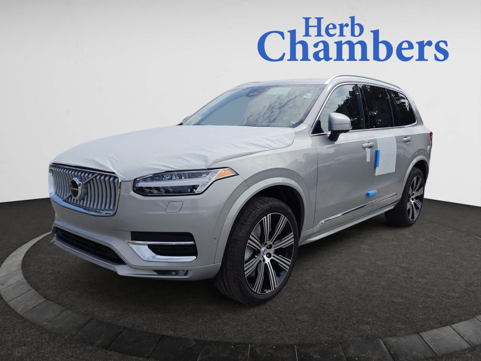 new 2025 Volvo XC90 car, priced at $68,955