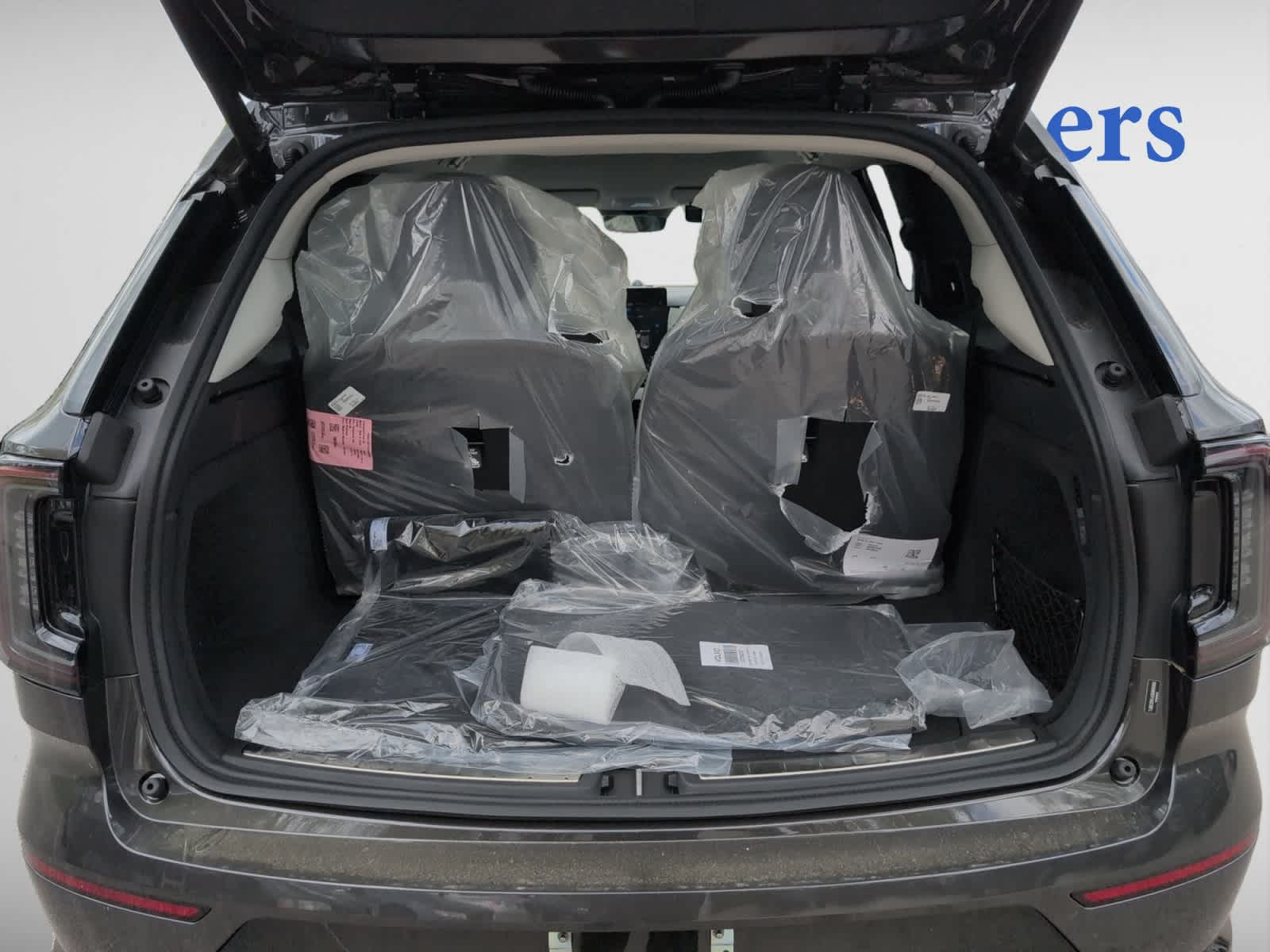 new 2025 Volvo EX90 car, priced at $95,190