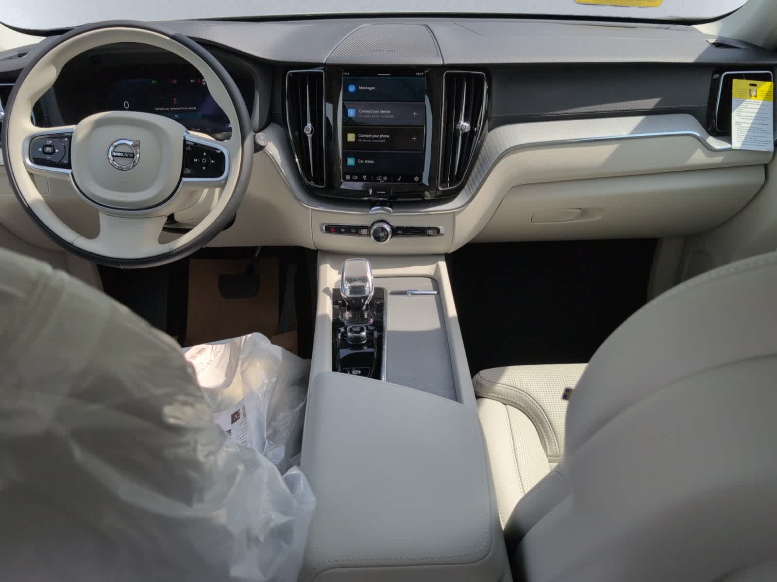 new 2025 Volvo XC60 car, priced at $60,660