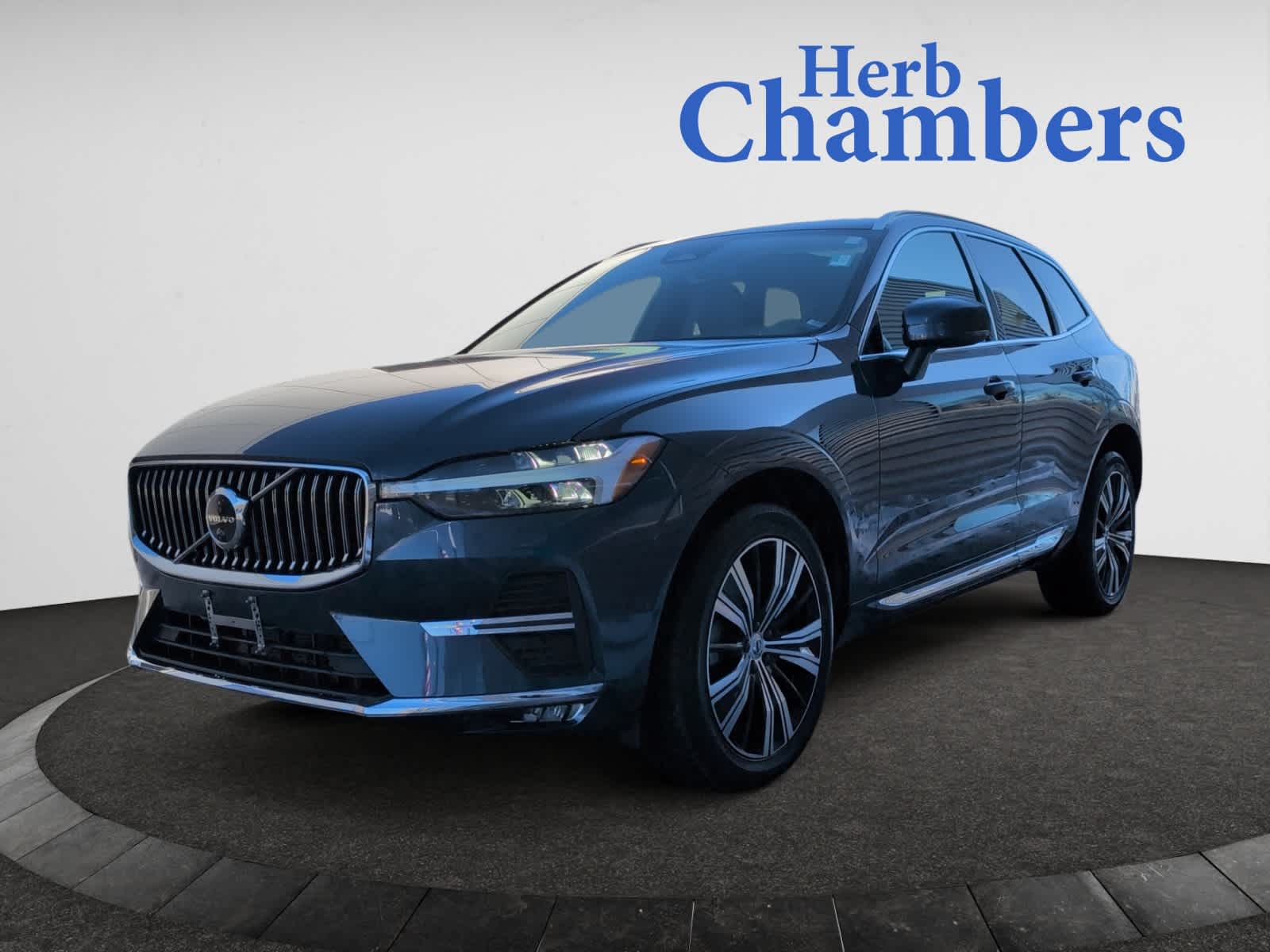 used 2023 Volvo XC60 car, priced at $40,998