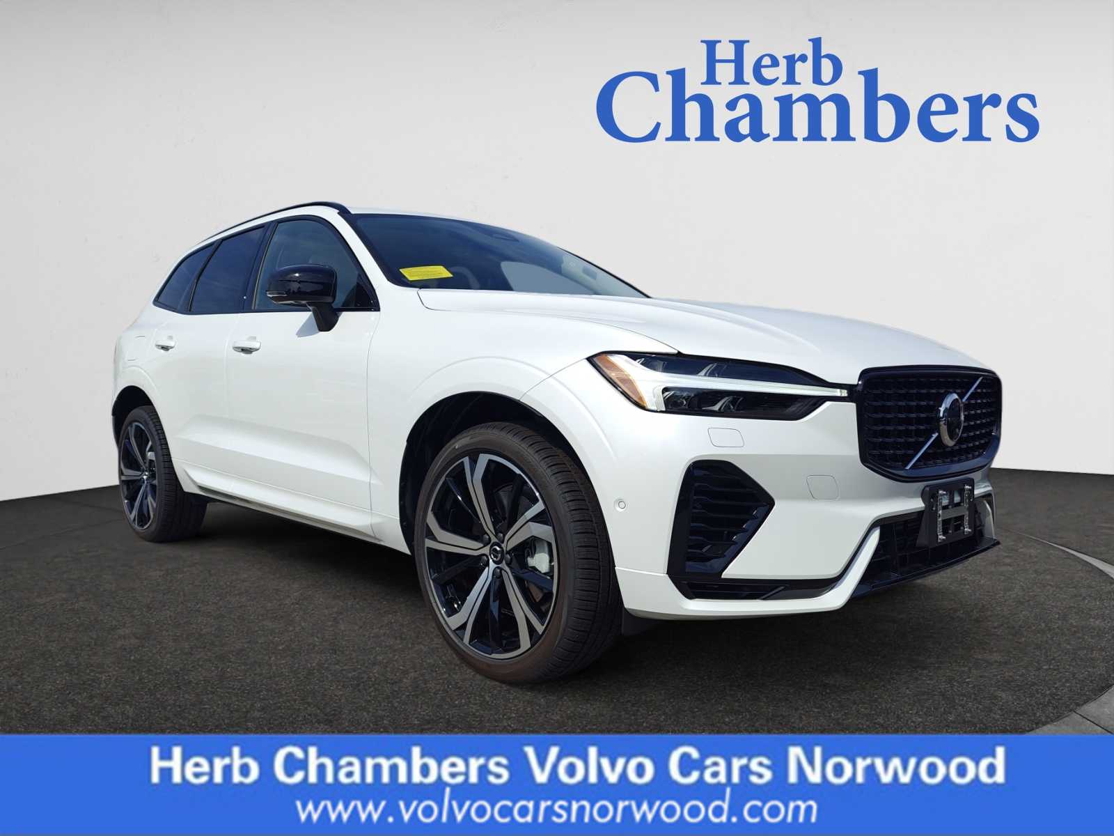 new 2025 Volvo XC60 plug-in hybrid car, priced at $71,490