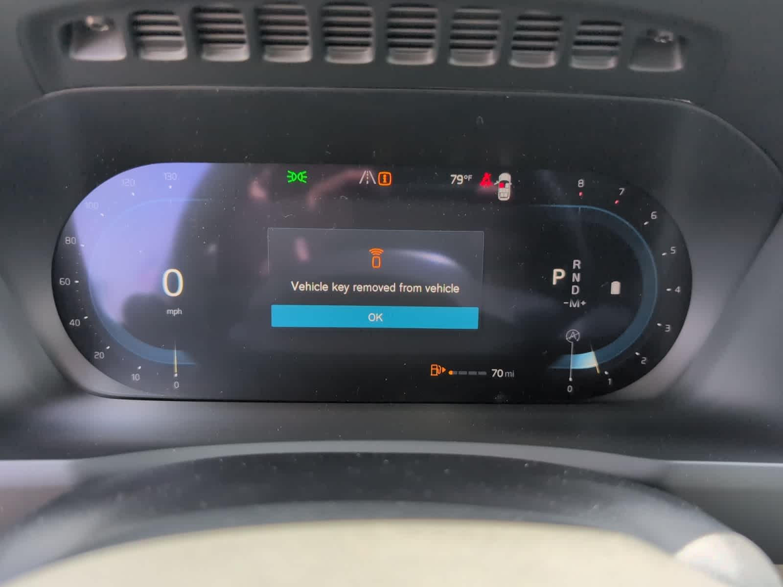 new 2025 Volvo XC90 car, priced at $69,155