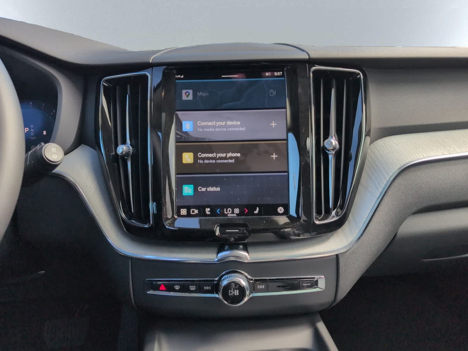 new 2025 Volvo XC60 car, priced at $55,360