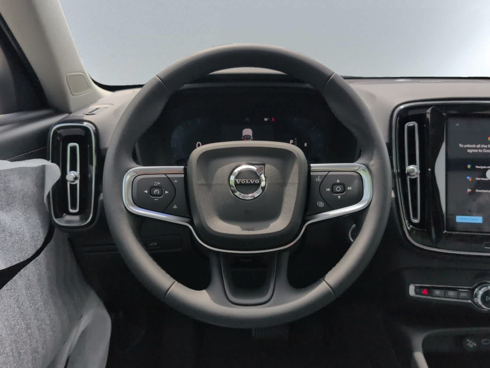 new 2025 Volvo XC40 car, priced at $49,585