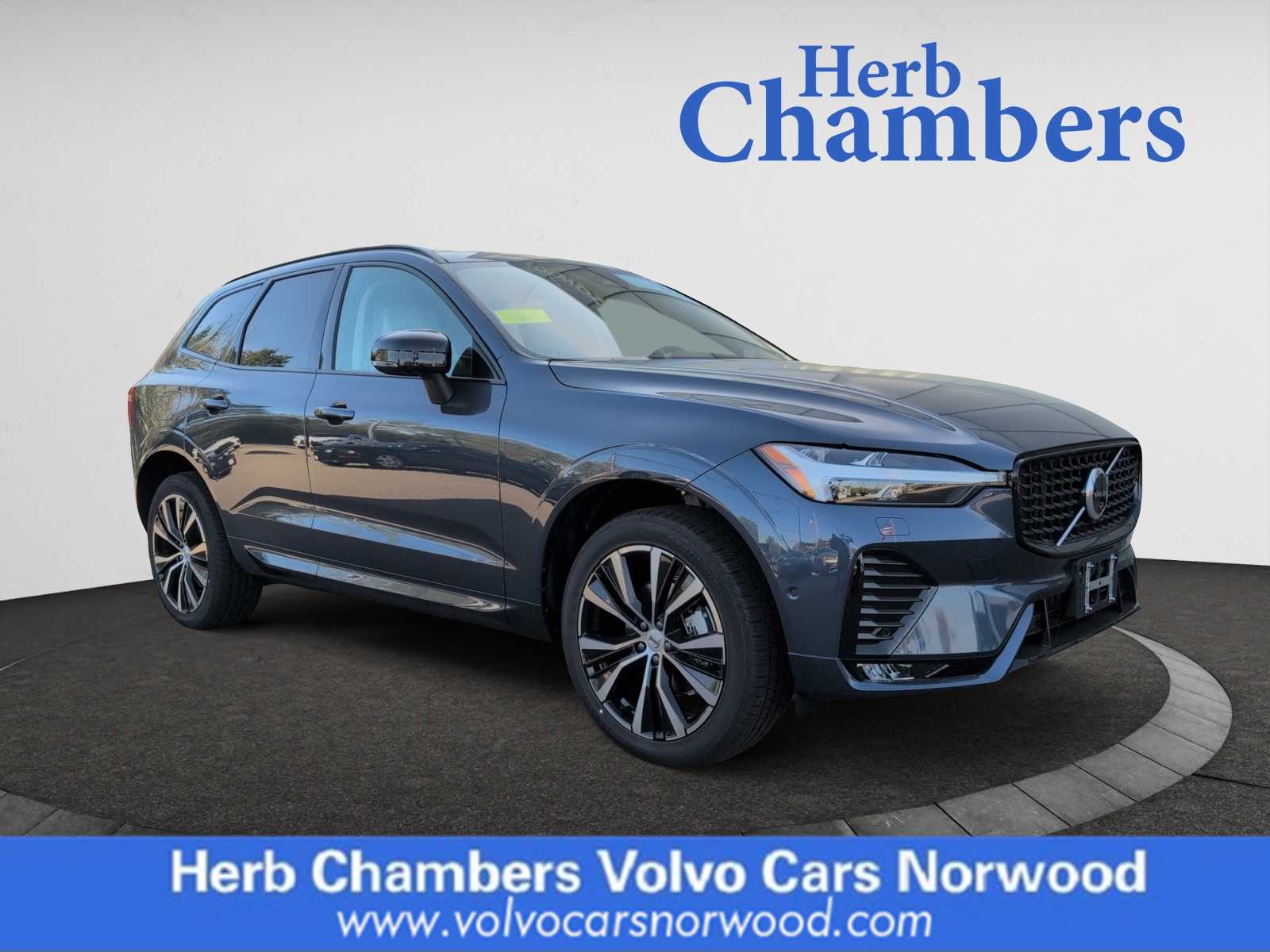 new 2025 Volvo XC60 car, priced at $55,360